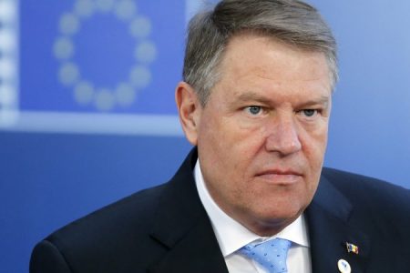 Klaus Iohannis şi-a anunţat demisia din funcţia de preşedinte al României