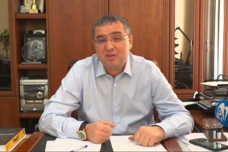 Renato Usatîi anunță că pleacă din nou în Dubai, unde-și va administra a doua doză de vaccin