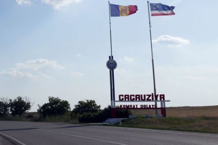 Opt candidați aspiră la funcția de bașcan al Găgăuziei. Află cine sunt aceștia
