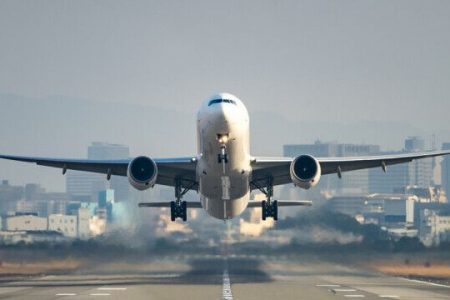 Un avion cu peste 100 de pasageri a aterizat de urgență pe Aeroportul Otopeni