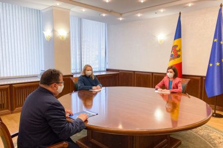 Maia Sandu, după o întâlnire cu Michalko: „Ambasadorul UE ne-a asigurat de continuitatea sprijinului european pentru cetățenii moldoveni”