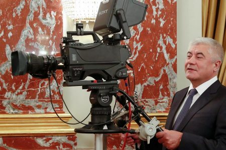 Jurnaliști ruși, percheziționați și interogați de autoritățile ruse, după investigarea unor legături dintre forțele statului și lumea criminală