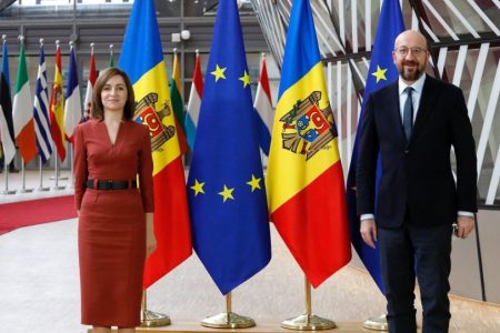 Mai mulți europarlamentari cer Uniunii Europene să stabilească cât mai urgent o strategie clară de aderare a Moldovei la UE