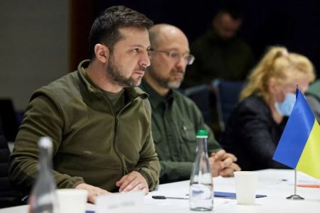 Zelenski: „Oferiți imediat Ucrainei statut de candidat pentru aderarea la UE”