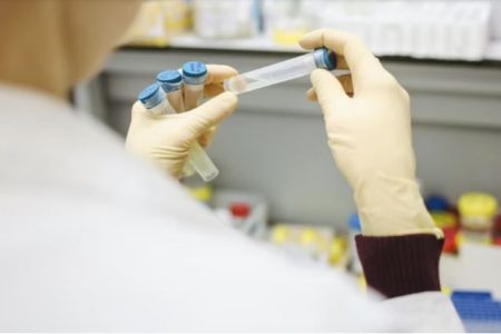 Șase moldoveni au pierdut lupta cu virusul COVID, în ultima săptămână