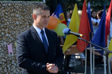 Ministrul Apărării: „Statutul nostru de neutralitate ne-a lăsat să fim de unii singuri”