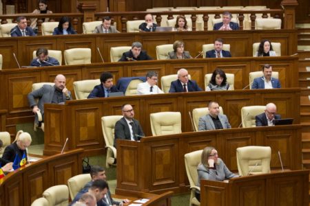 Deputații vor dona din salariile lor pentru victimele din Turcia și Siria