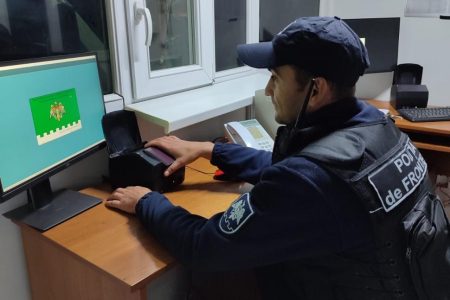 A cumpărat permisul de conducere falsificat cu 300 de euro. Cum și-a argumentat fapta bărbatul de 33 de ani