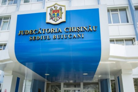 O nouă alertă cu bombă la Judecătoria Chișinău, sediul Buiucani