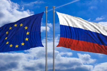 CIFRE/ Preferințele geo-politice ale moldovenilor. Expert: Dorim în Uniunea Europeană, dar să ne împăcăm și cu Rusia