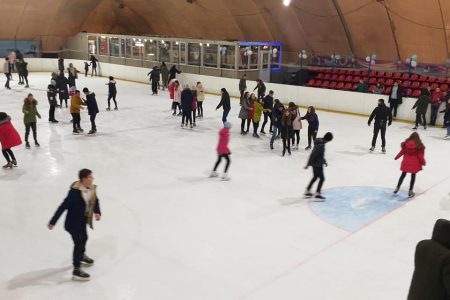 În această iarnă, singurul patinoar din țară va rămâne ÎNCHIS. Care este motivul