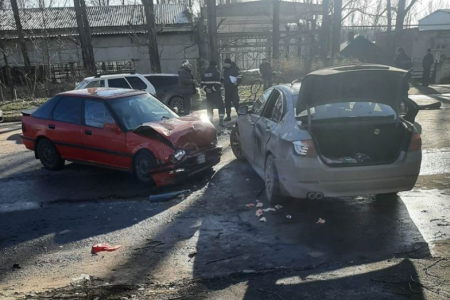 FOTO/ Accident în lanț la Bălți: Mai multe automobile s-au ciocnit pe strada Ștefan cel Mare