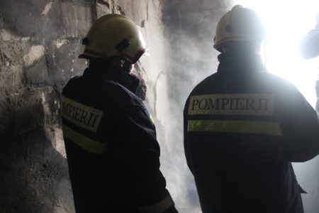 Incendiu de groază la Bălți: Pompierii au depistat cadavrul carbonizat al proprietarei, o femeie în vârstă de 74 de ani