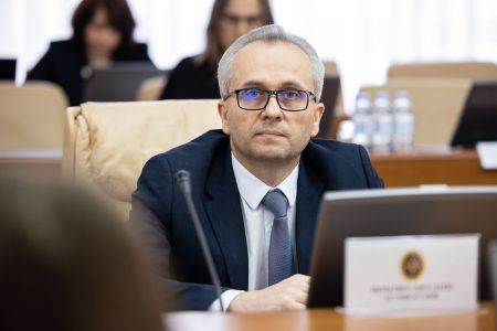 Noi facilități pentru elevii din învățământul dual. Topală: Urmărim să oferim absolvenților mai multe oportunități