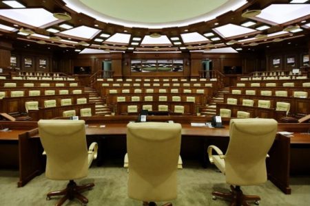 SONDAJ/ Trei partide ar accede în Parlament, în caz de alegeri parlamentare anticipate
