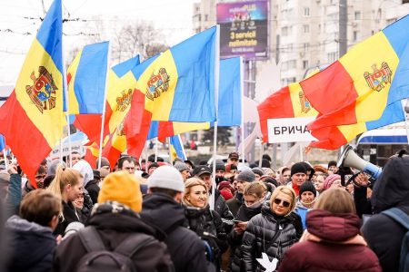 VIDEO/ Un nou miting organizat de Mișcarea Pentru Popor: Oamenii le-au cerut guvernării să le achite facturile