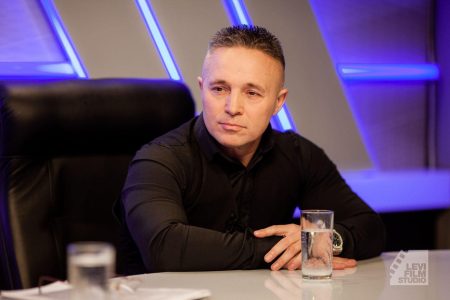 Invitatul de astăzi, 13 martie, al emisiunii „Puterea a Patra” este Doctorul Habilitat în Drept, Teodor Cârnaț