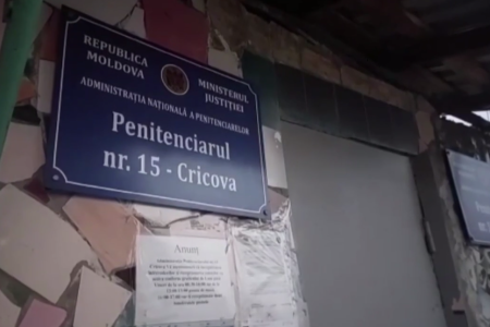 VIDEO/ Percheziții în mai multe Penitenciare din țară. Ce au găsit oamenii legii la deținuți