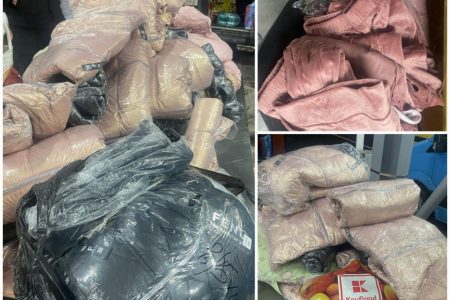 Un lot comercial de haine, ascuns în sacoșe de alimente, depistat la Leușeni