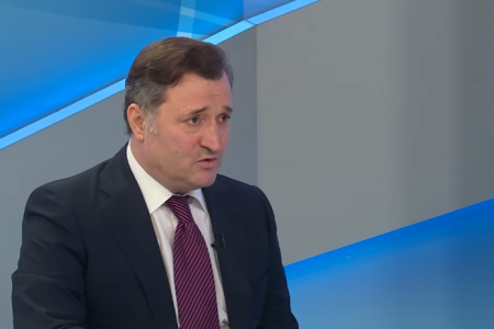 Vlad Filat aruncă săgeți în Andrei Spînu: „Prostia tot se plătește”