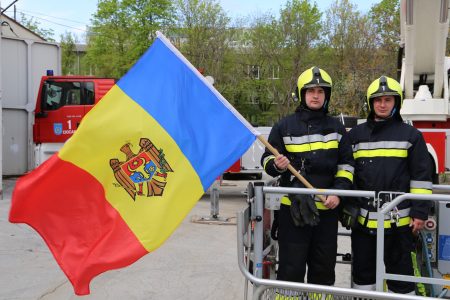 Republica Moldova marchează Ziua Drapelului de Stat. Mesajul angajaților IGSU