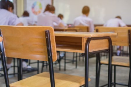 Peste 7.600 de cazuri de viroze și gripă au fost înregistrate în școli și grădinițe