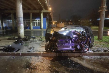 Poliția oferă detalii despre accidentul produs pe strada Albișoara: Șoferul ar fi urcat la volan în stare de ebrietate
