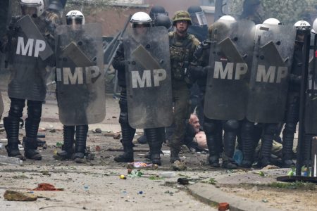 Ministerul Apărării confirmă: Doi militari moldoveni au fost răniți în Kosovo