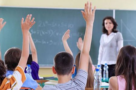 Se majorează indemnizațiile pentru tinerii specialiști din educație