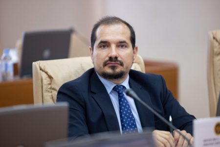 Un prim pas în implementarea reformei sistemului de asistență socială „Restart”: Guvernul a aprobat modificări în 19 acte normative