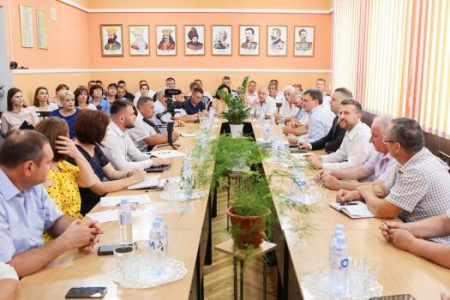 Dorin Recean, la Rîșcani: „Economia locală se dezvoltă prin susținerea spiritului antreprenorial și acțiuni de sprijin a mediului de afaceri”