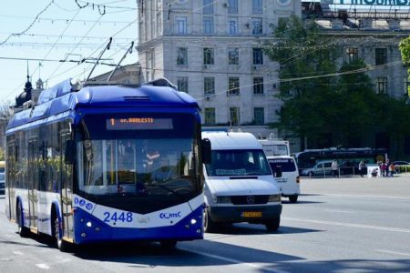 Transportul public va fi redirecționat duminică în legătură cu organizarea „Chișinău Youth Fest”