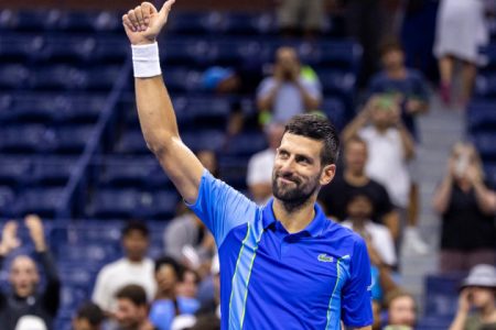 Novak Djokovic s-a calificat în turul secund la US Open şi va redeveni lider mondial