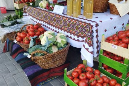 Târguri cu produse autohtone în toate sectoarele Capitalei