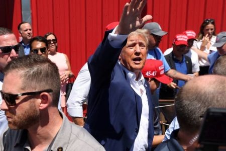 Donald Trump, tot mai aproape să devină candidatul Republicanilor la funcția de președinte al SUA