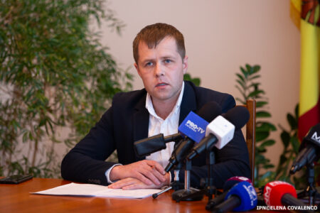 Iachimovschi: „Procuratura Anticorupție are în gestiune 220 de dosare. Problema sediului este una tristă”