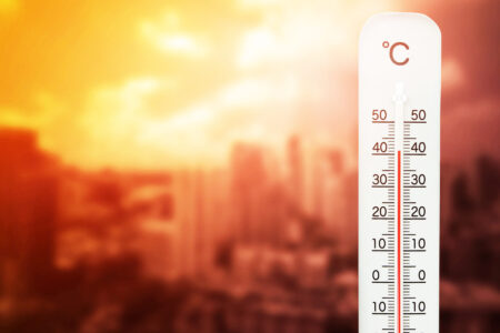 Deja nu duminică, ci luni a fost cea mai caldă zi înregistrată vreodată