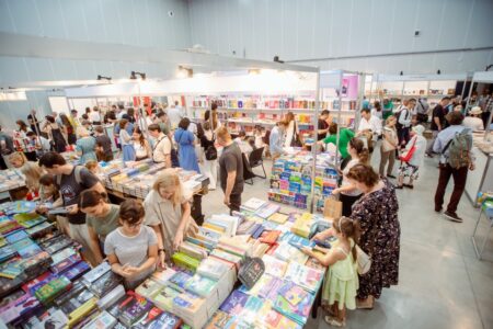 Salonul Internațional de carte „Bookfest” revine la Chișinău. Vor fi prezente aproximativ 40 de edituri, dintre care cinci vor fi autohtone