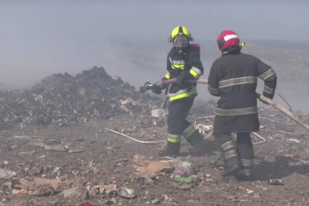 Peste 260 de incendii la poligoanele de deșeuri, înregistrate în primul trimestru al anului 2024