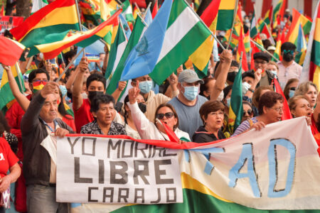Proteste violente în Bolivia. Poliția a lansat gaze lacrimogene în mulțime