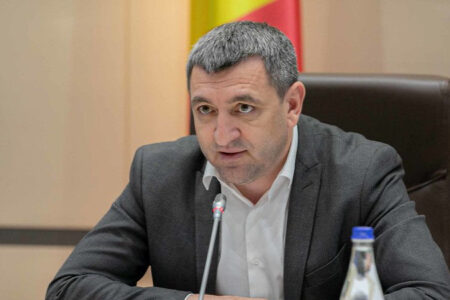 Carp, despre interzicerea Mitropoliei Basarabiei: „Declarația lui Vasile Șoimaru este mană cerească pentru propagandă”