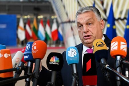 Orban, acuzat de un activist ungar că s-a „vândut lui Putin”