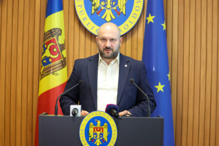 Parlicov: În scenariul prost, tariful la energia electrică ar putea creste cu circa 50%