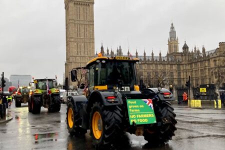 Fermierii din Marea Britanie au ieșit la proteste. Motivul – creșterea impozitului pe moștenire