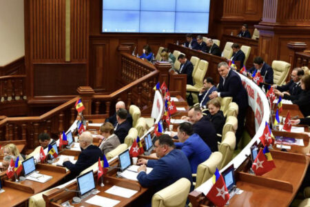 Blocul Comuniștilor și Socialiștilor a înaintat o moțiune de cenzură împotriva Guvernului