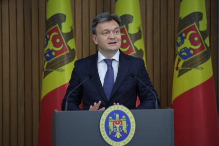Prim-ministrul Dorin Recean a anunţat demisii în sectorul energetic