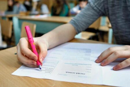 Absolvenții gimnaziilor vor susține examenele de absolvire în instituțiile în care își fac studiile