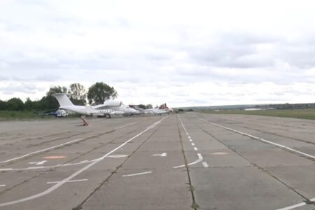 Aeroportul de la Mărculești va fuziona cu Aeroportul Internațional Chișinău și va fi transformat într-un aeroport cargo